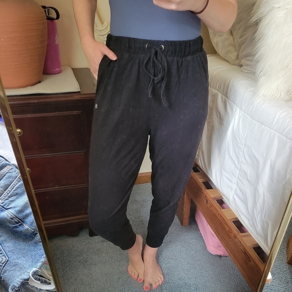 Forever 21 Pants - Forever 21 | Active joggers
